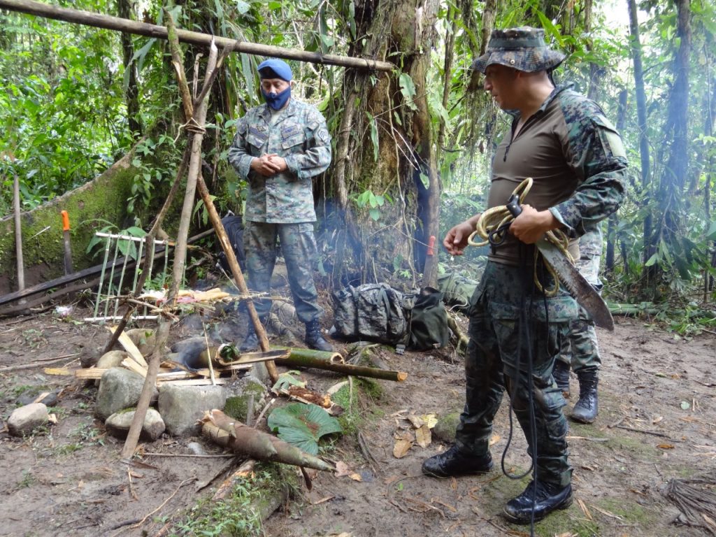 CIDFAE realizó entrenamiento de supervivencia en selva – Fuerza
