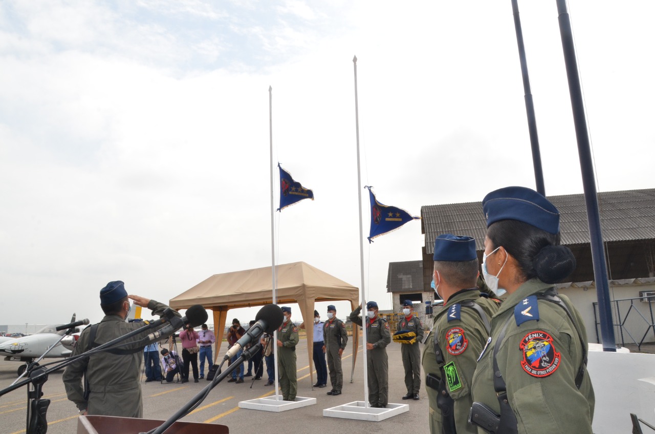 Ala de Combate Nro. 22 realizó ceremonia de cambio de mando en el aire ...